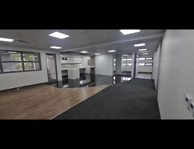 BUSINESS PROPERTY TO RENT IN MIDRIDGE PARK